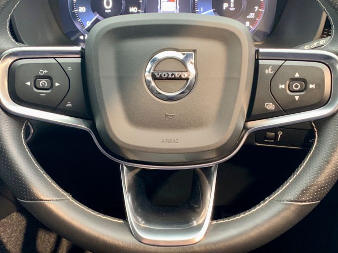 VOLVO XC40 B4 R-DESIGN MHEV - 5871 - 15