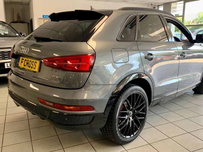 AUDI Q3 TDI QUATTRO BLACK EDITION - 5743 - 7
