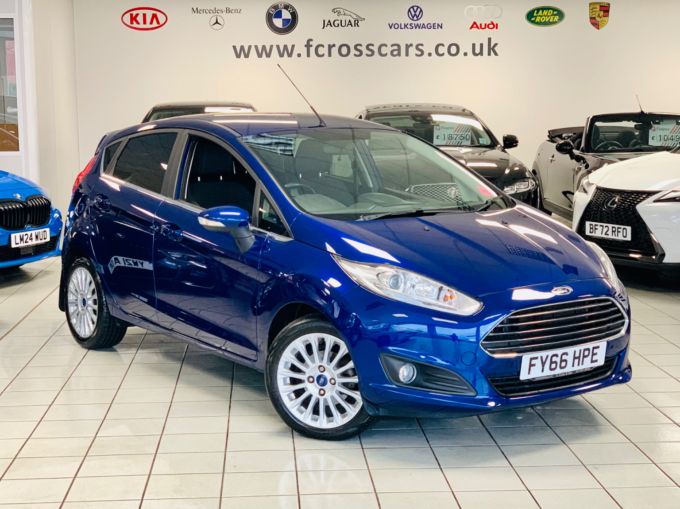 FORD FIESTA ZETEC - 5975 - 1