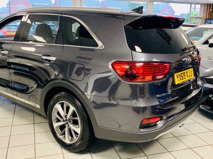 KIA SORENTO CRDI KX-2 ISG AWD - 5960 - 9
