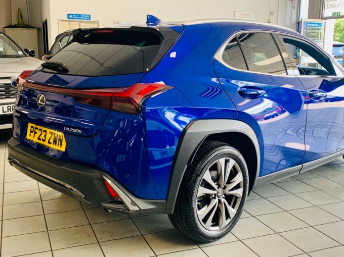 LEXUS UX 250H F SPORT DESIGN - 5756 - 7