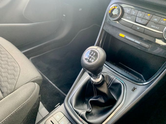 FORD PUMA TITANIUM - 5920 - 20