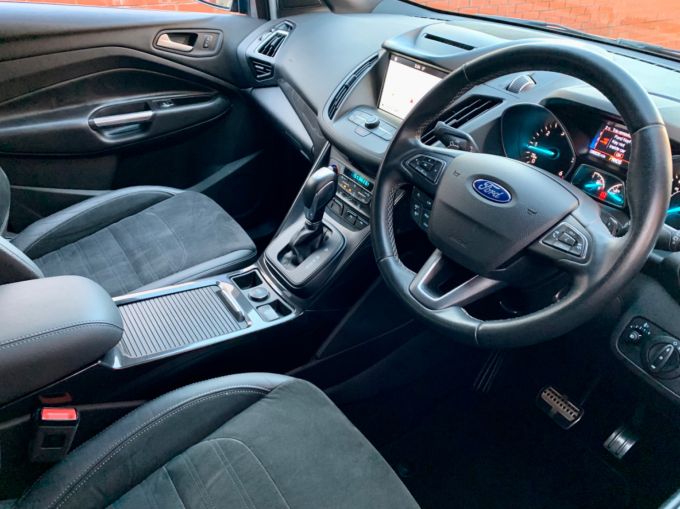 FORD KUGA ST-LINE TDCI AWD - 5937 - 14