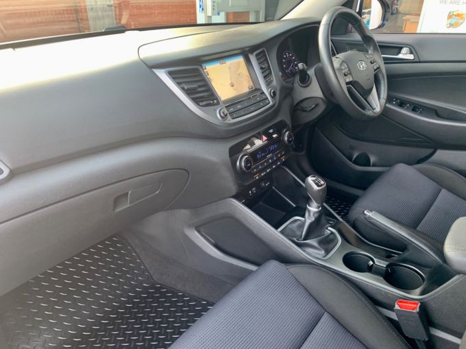 HYUNDAI TUCSON CRDI SE NAV BLUE DRIVE - 5130 - 2