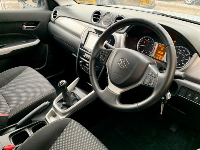 SUZUKI VITARA SZ-T - 5934 - 11