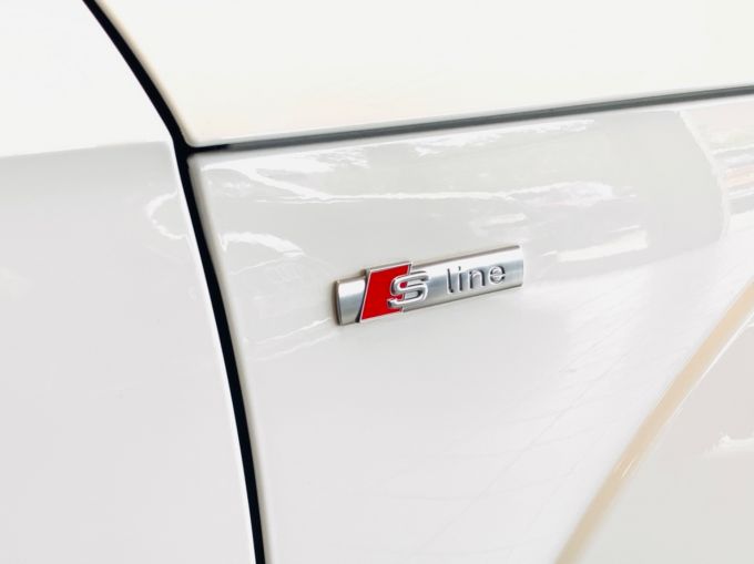 AUDI TT TFSI BLACK EDITION - 5709 - 6