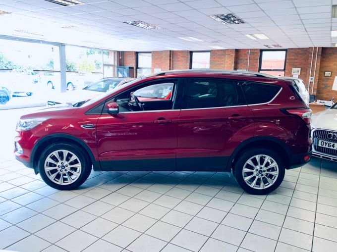 FORD KUGA TITANIUM EDITION - 5057 - 10