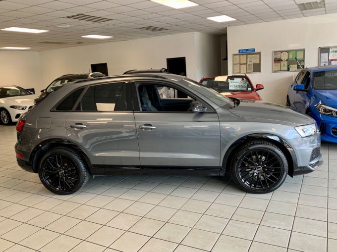 AUDI Q3 TDI QUATTRO BLACK EDITION - 5743 - 6