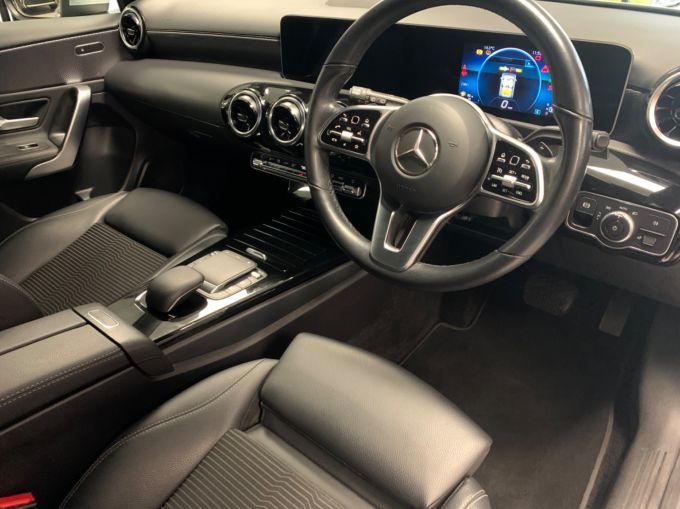 MERCEDES A-CLASS A 200 SPORT EXECUTIVE - 5911 - 11