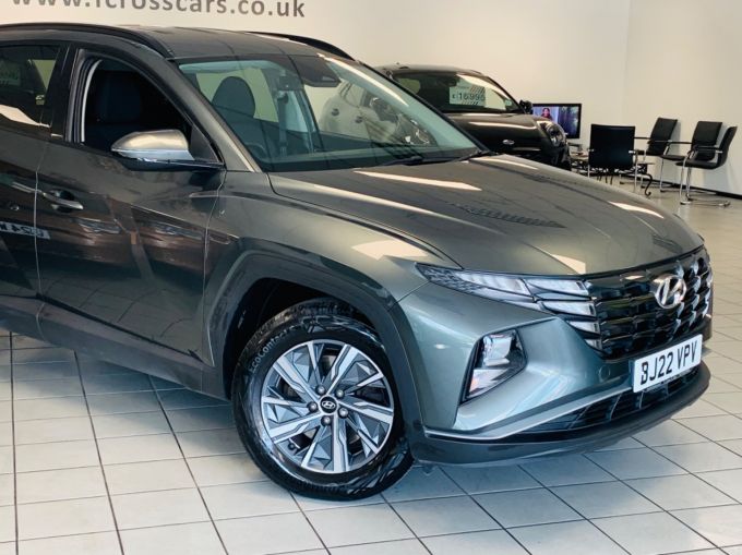 HYUNDAI TUCSON T-GDI SE CONNECT - 5720 - 5