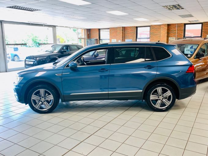 VOLKSWAGEN TIGUAN ALLSPACE MATCH TDI 4MOTION DSG - 5719 - 11