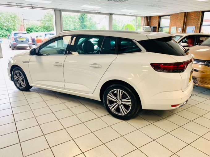 RENAULT MEGANE ICONIC DCI - 5736 - 9