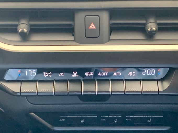LEXUS UX 250H F SPORT - 5715 - 19
