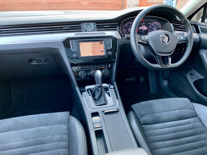 VOLKSWAGEN PASSAT GT TDI BLUEMOTION TECHNOLOGY DSG - 5816 - 12