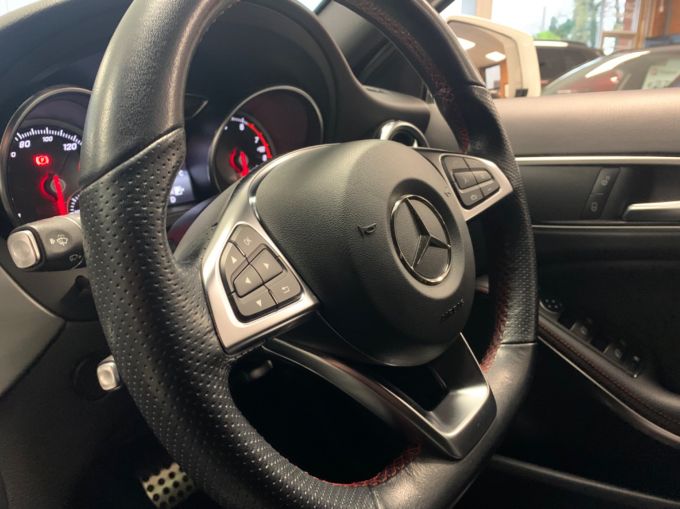 MERCEDES GLA-CLASS GLA 180 AMG LINE EDITION - 5910 - 13