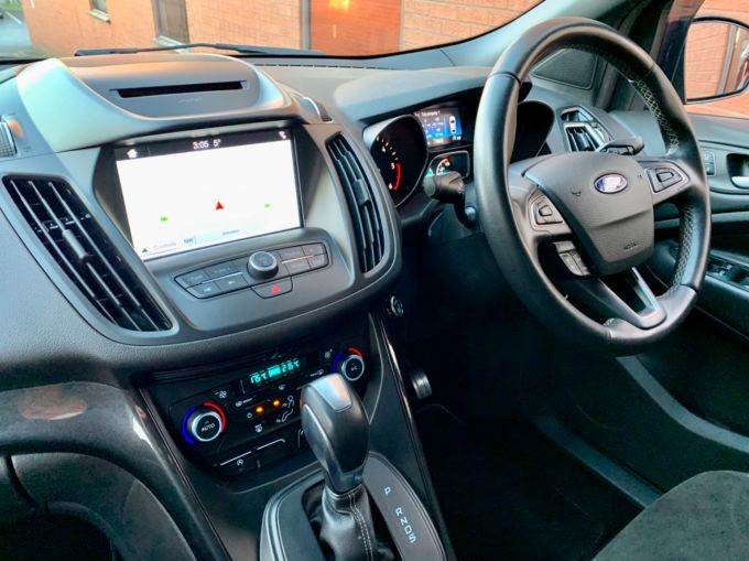 FORD KUGA ST-LINE TDCI AWD - 5937 - 15