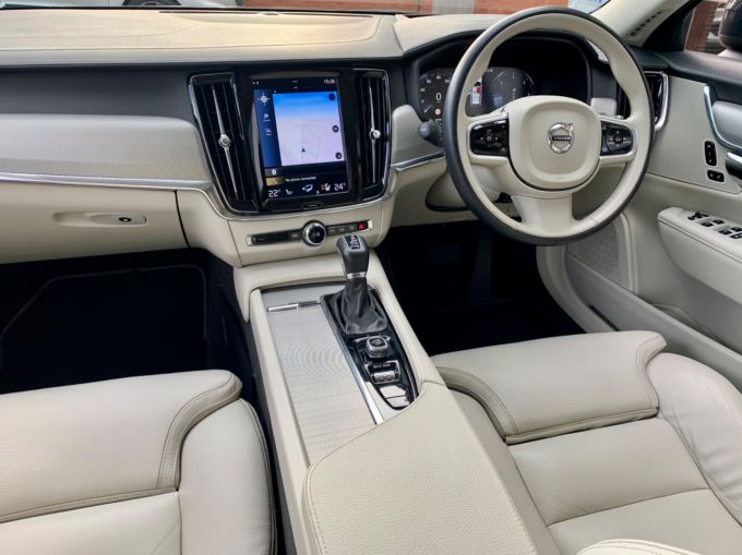 VOLVO V90 D4 CROSS COUNTRY PRO AWD - 5893 - 12