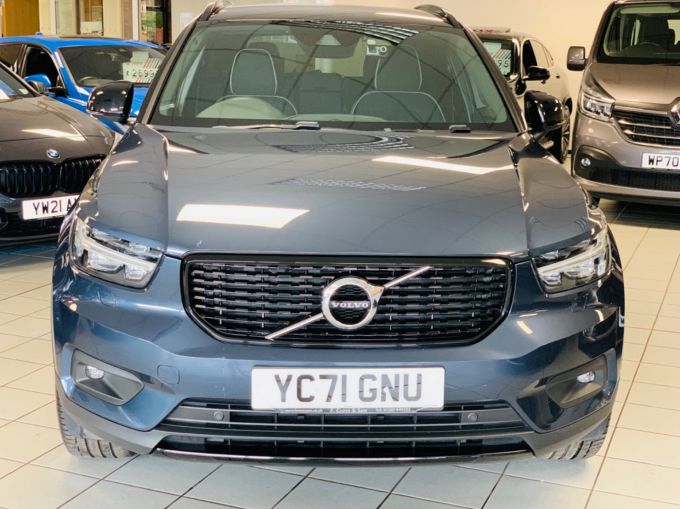 VOLVO XC40 RECHARGE T4 R-DESIGN - 5800 - 3