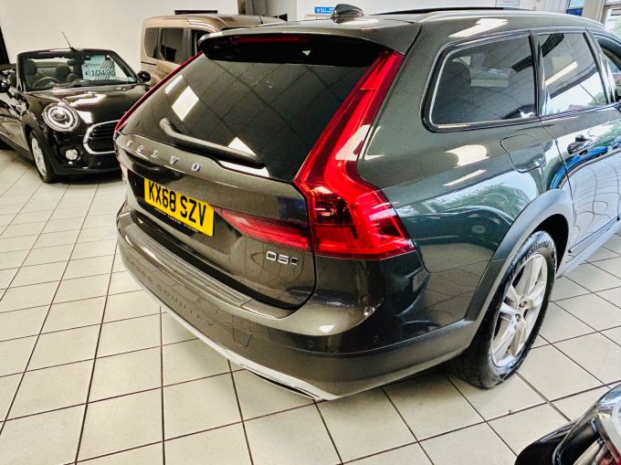VOLVO V90 D5 POWERPULSE CROSS COUNTRY AWD - 5803 - 10