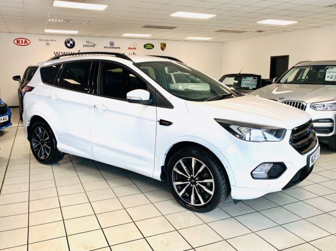 FORD KUGA ST-LINE - 5882 - 4