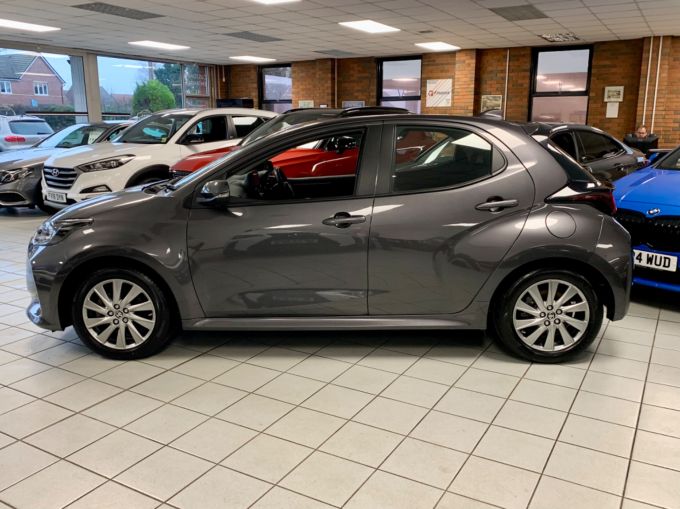 TOYOTA YARIS ICON FHEV - 5967 - 8