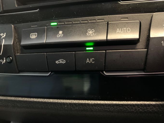 BMW 2 SERIES 220D M SPORT - 4985 - 20