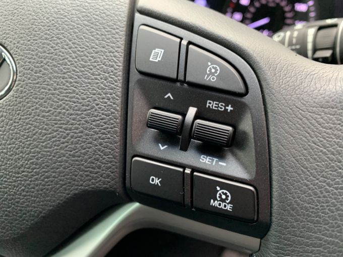 HYUNDAI TUCSON T-GDI SE NAV - 5865 - 18