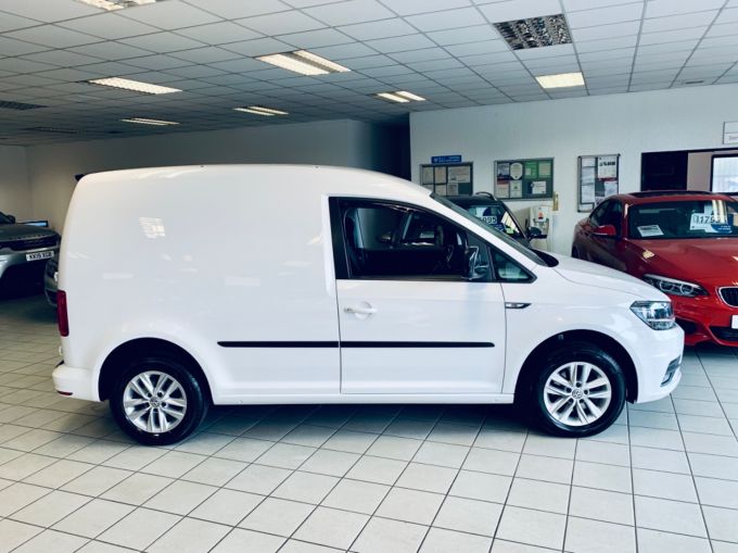 VOLKSWAGEN CADDY C20 TDI HIGHLINE - 5014 - 4
