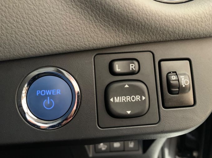 TOYOTA YARIS VVT-I ICON TECH - 5724 - 19