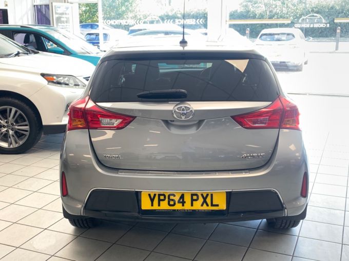 TOYOTA AURIS DUAL VVT-I ICON PLUS - 5828 - 8