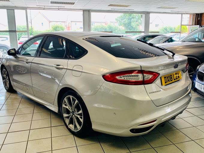 FORD MONDEO ST-LINE TDCI - 4677 - 8