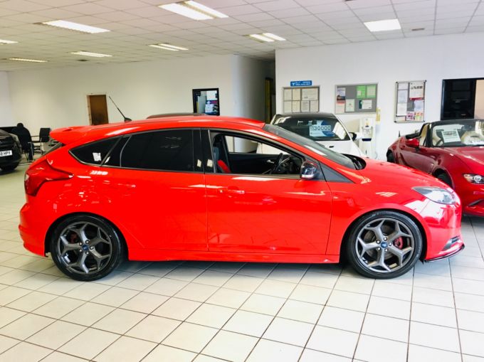 FORD FOCUS ST-2 - 4525 - 5