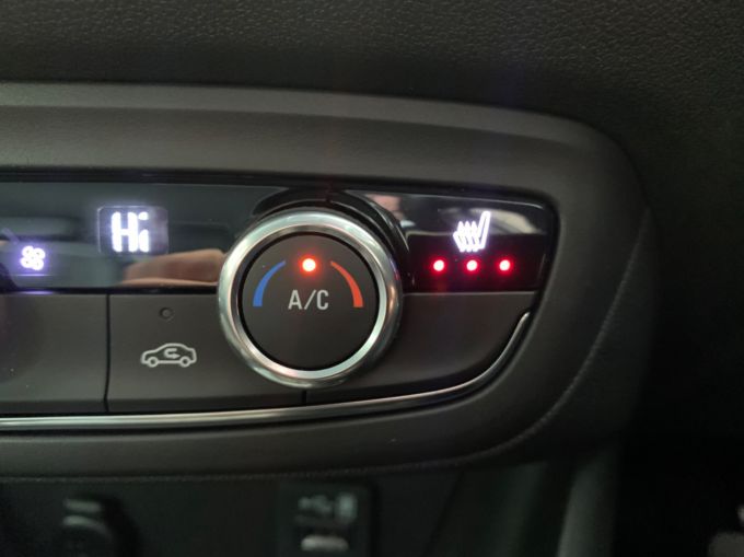 VAUXHALL CROSSLAND ULTIMATE NAV - 5708 - 21