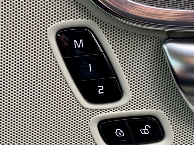 VOLVO V90 D4 CROSS COUNTRY PRO AWD - 5893 - 22