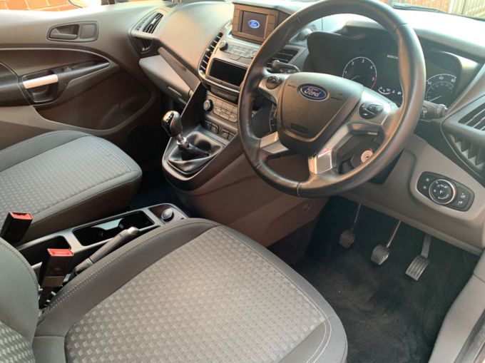 FORD TOURNEO CONNECT ZETEC TDCI - 5794 - 11