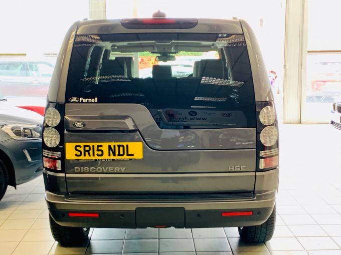 LAND ROVER DISCOVERY SDV6 HSE - 4638 - 8