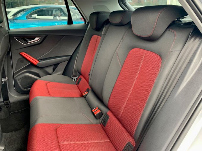 AUDI Q2 TDI SPORT - 5041 - 23
