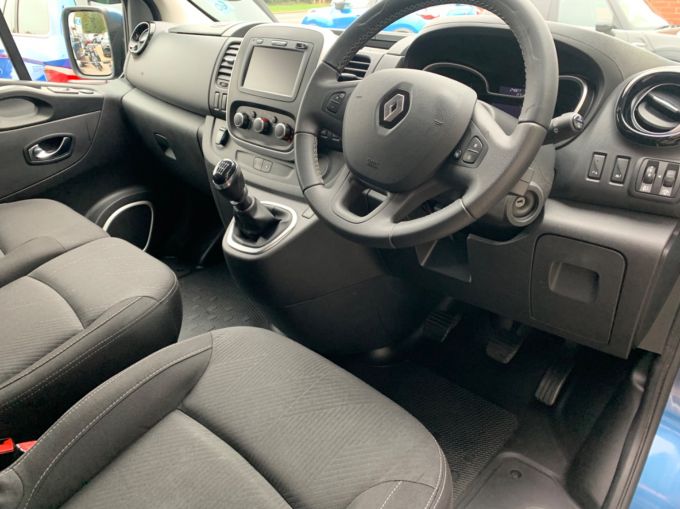 RENAULT TRAFIC SL28 SPORT ENERGY DCI - 5854 - 14