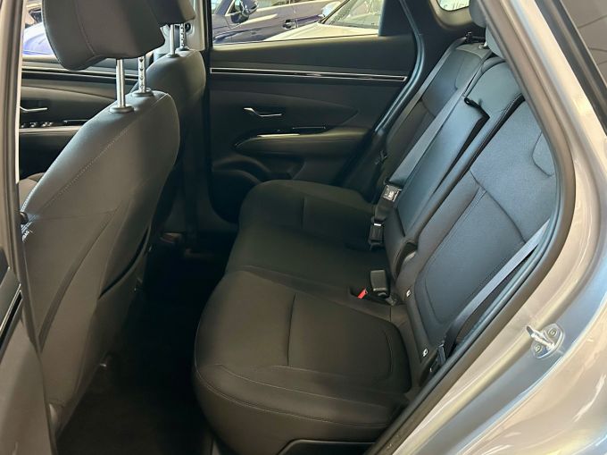 HYUNDAI TUCSON T-GDI SE CONNECT - 5688 - 13