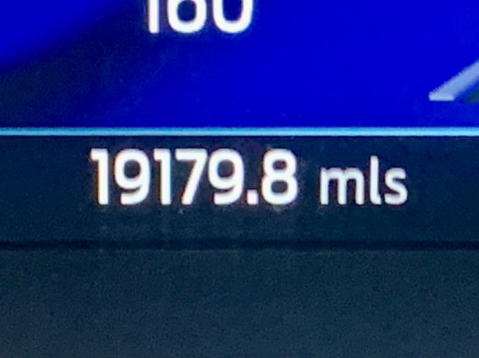 FORD KUGA TITANIUM EDITION - 5925 - 21