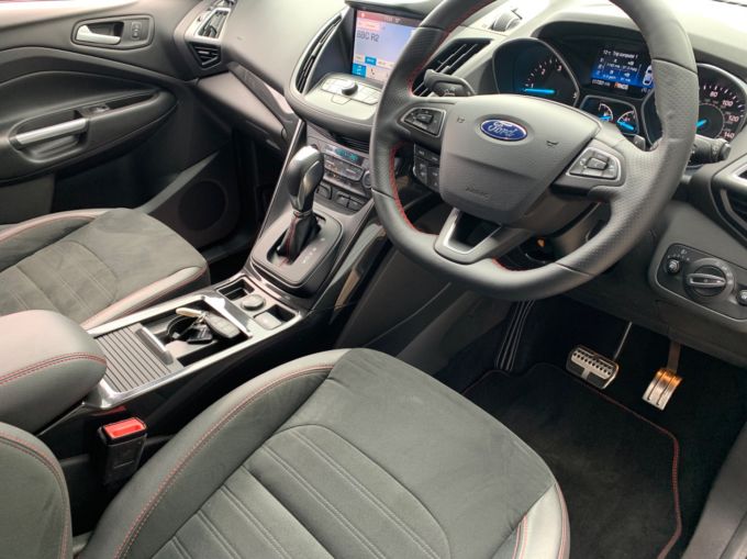 FORD KUGA ST-LINE TDCI - 4890 - 9