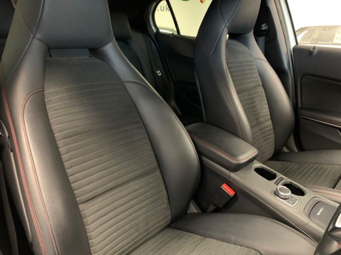 MERCEDES GLA-CLASS GLA 200 D AMG LINE EXECUTIVE - 5969 - 11