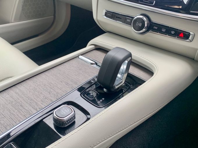 VOLVO V90 B4 PLUS MHEV - 5860 - 21