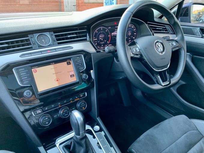 VOLKSWAGEN PASSAT GT TDI BLUEMOTION TECHNOLOGY DSG - 5816 - 11