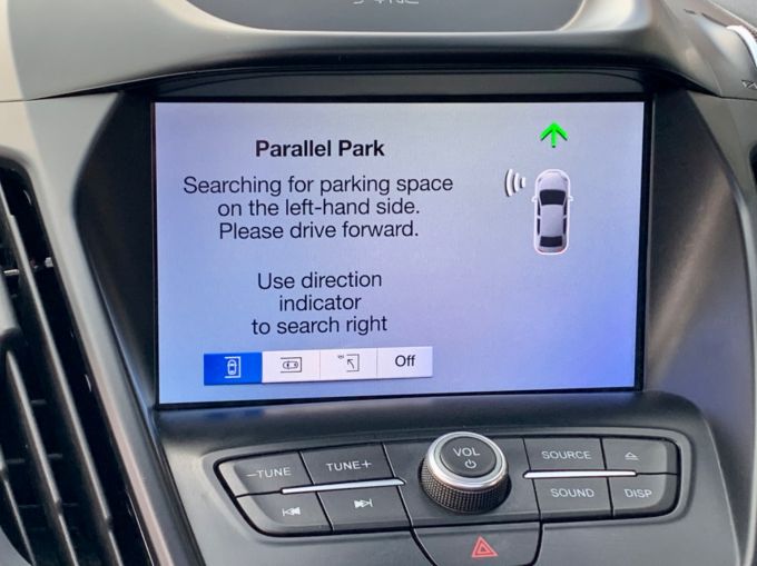 FORD KUGA ST-LINE EDITION TDCI - 5916 - 15