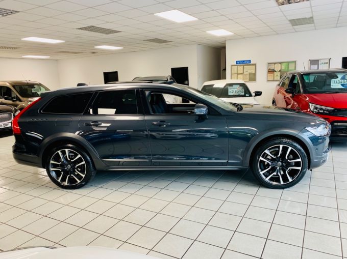 VOLVO V90 T5 CROSS COUNTRY PLUS AWD - 5855 - 6