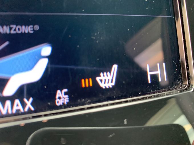 VOLVO XC40 RECHARGE T4 R-DESIGN - 5800 - 16