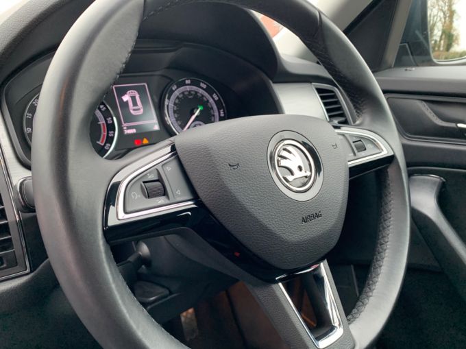 SKODA KODIAQ SE TDI SCR DSG - 5917 - 13