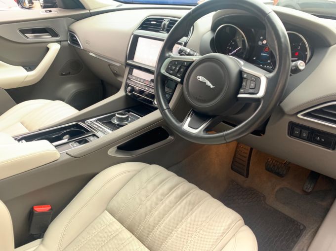 JAGUAR F-PACE PORTFOLIO AWD - 5850 - 13