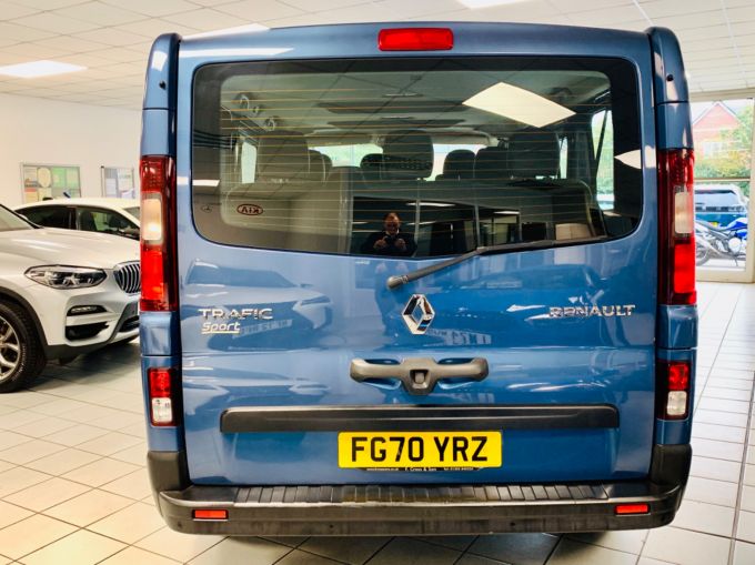 RENAULT TRAFIC SL28 SPORT ENERGY DCI - 5854 - 8